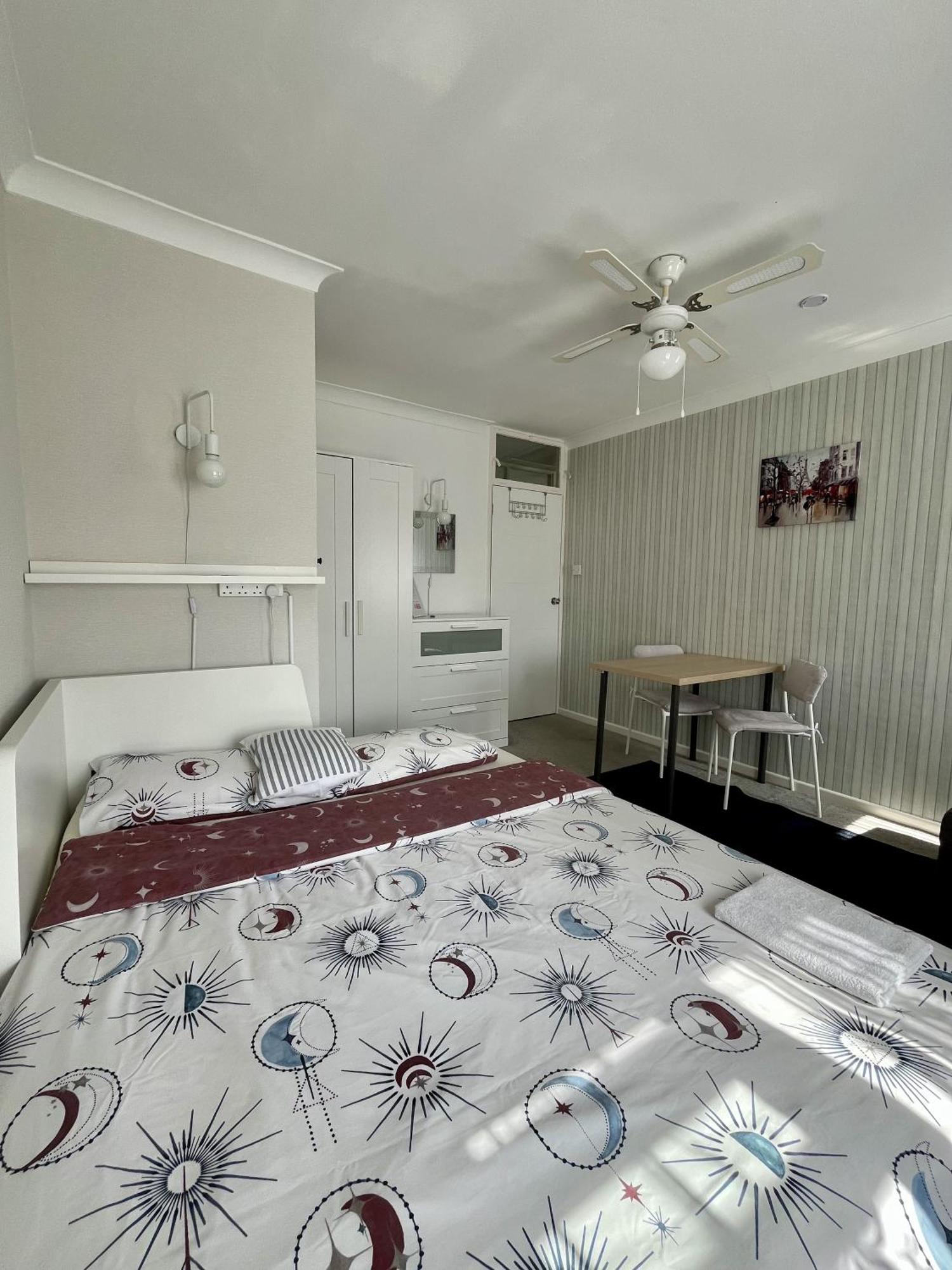 Home Accommodation เซาธ์แธมป์ตัน ภายนอก รูปภาพ